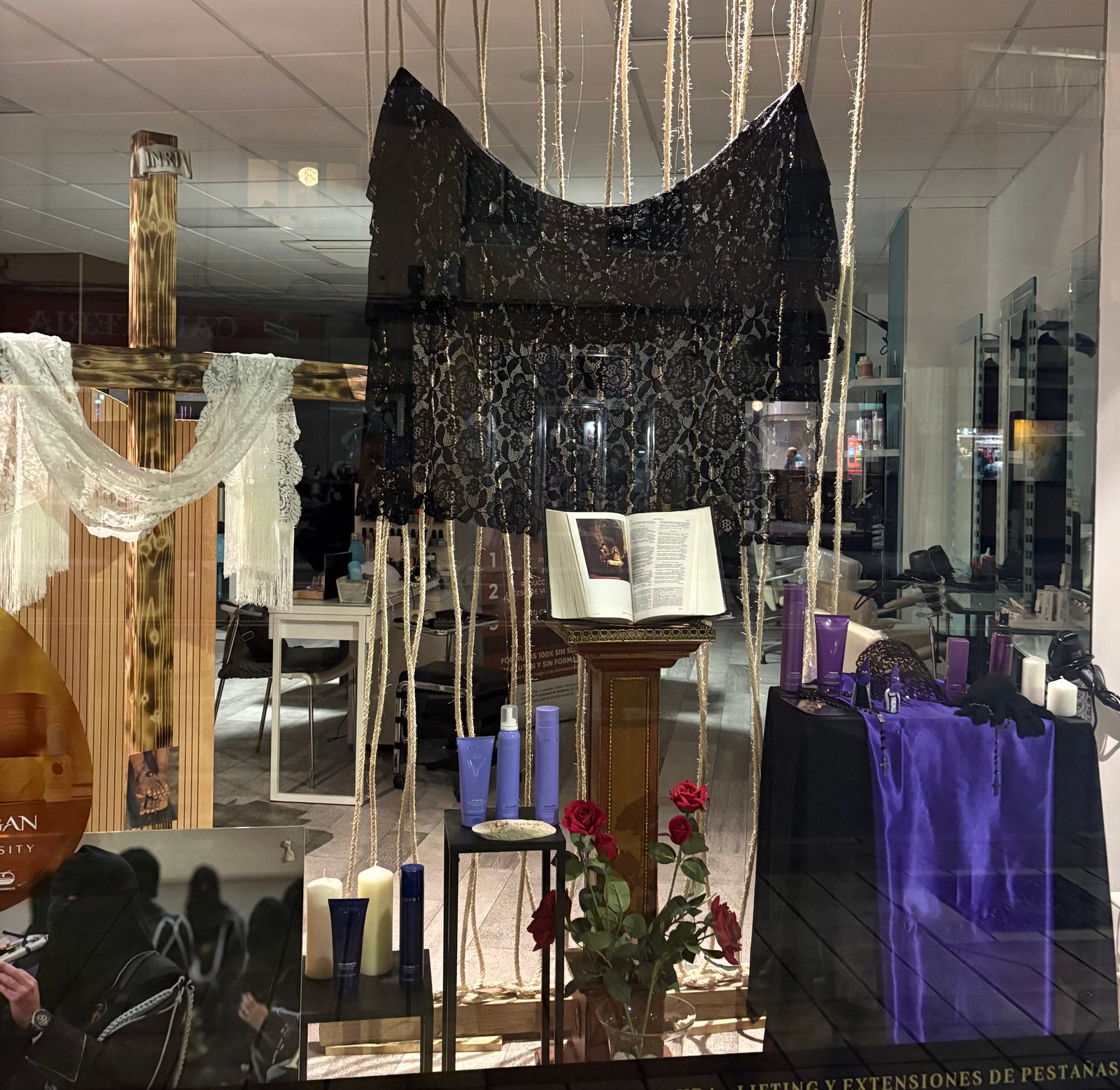 Angel y Eva peluqueros